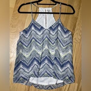 Guess V-Neck Keyhole Back Tank Top Racerback Size Medium
